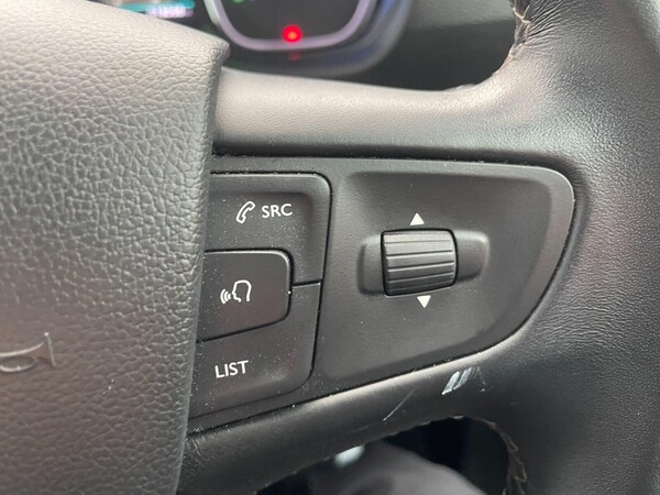 Used Peugeot Traveller 2023 for sale - 76188739: Photo 28