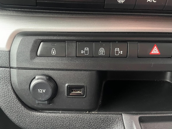 Used Peugeot Traveller 2023 for sale - 76188739: Photo 33