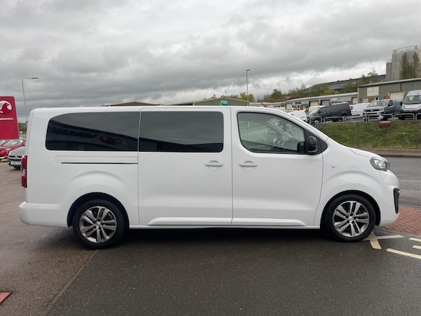 Used Peugeot Traveller 2023 for sale - 76188739: Photo 4
