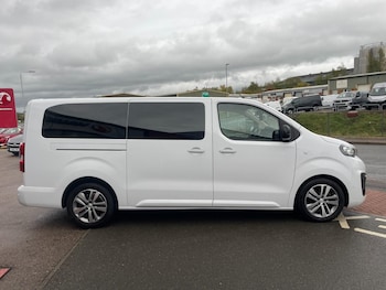 Used Peugeot Traveller 2023 for sale - 76188739: Photo 4