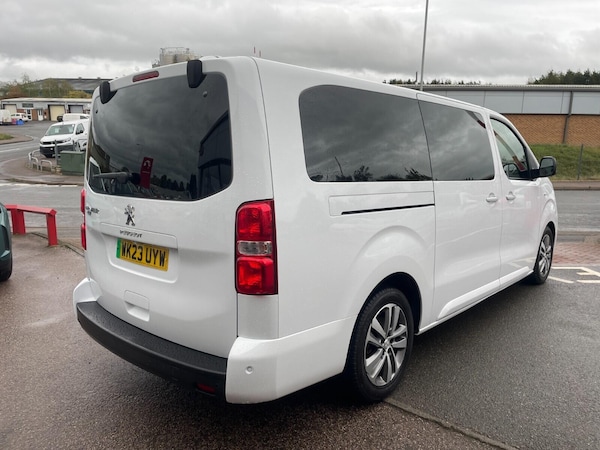 Used Peugeot Traveller 2023 for sale - 76188739: Photo 5