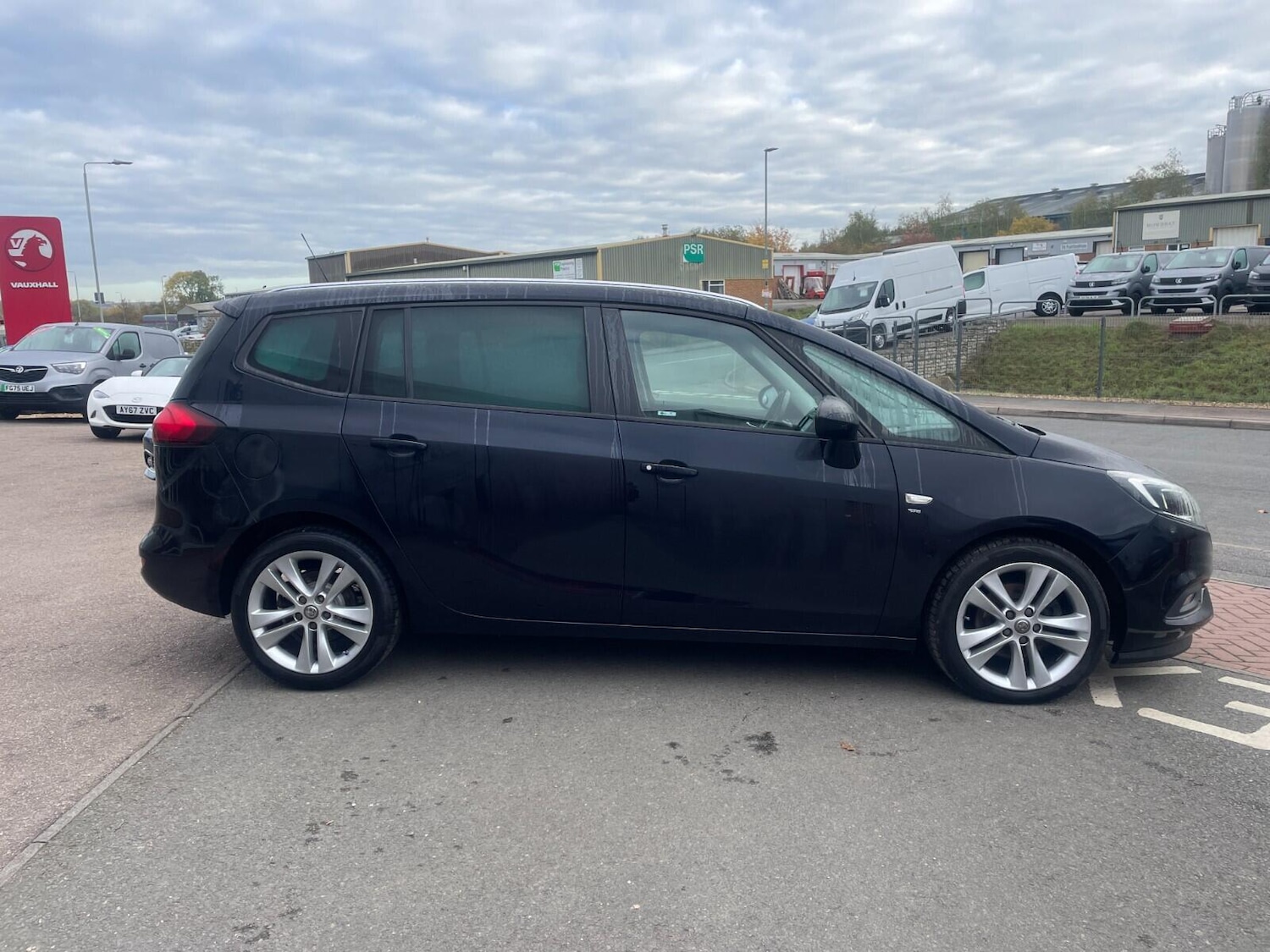 Used Vauxhall Zafira 2017 for sale - 76348826: Photo 4