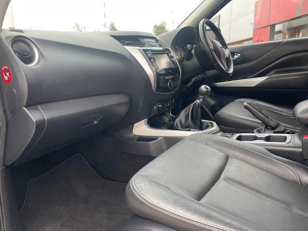 Used Nissan Navara 2017 for sale - 76260132: Photo 17