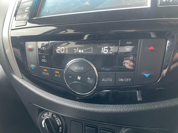Used Nissan Navara 2017 for sale - 76260132: Photo 28