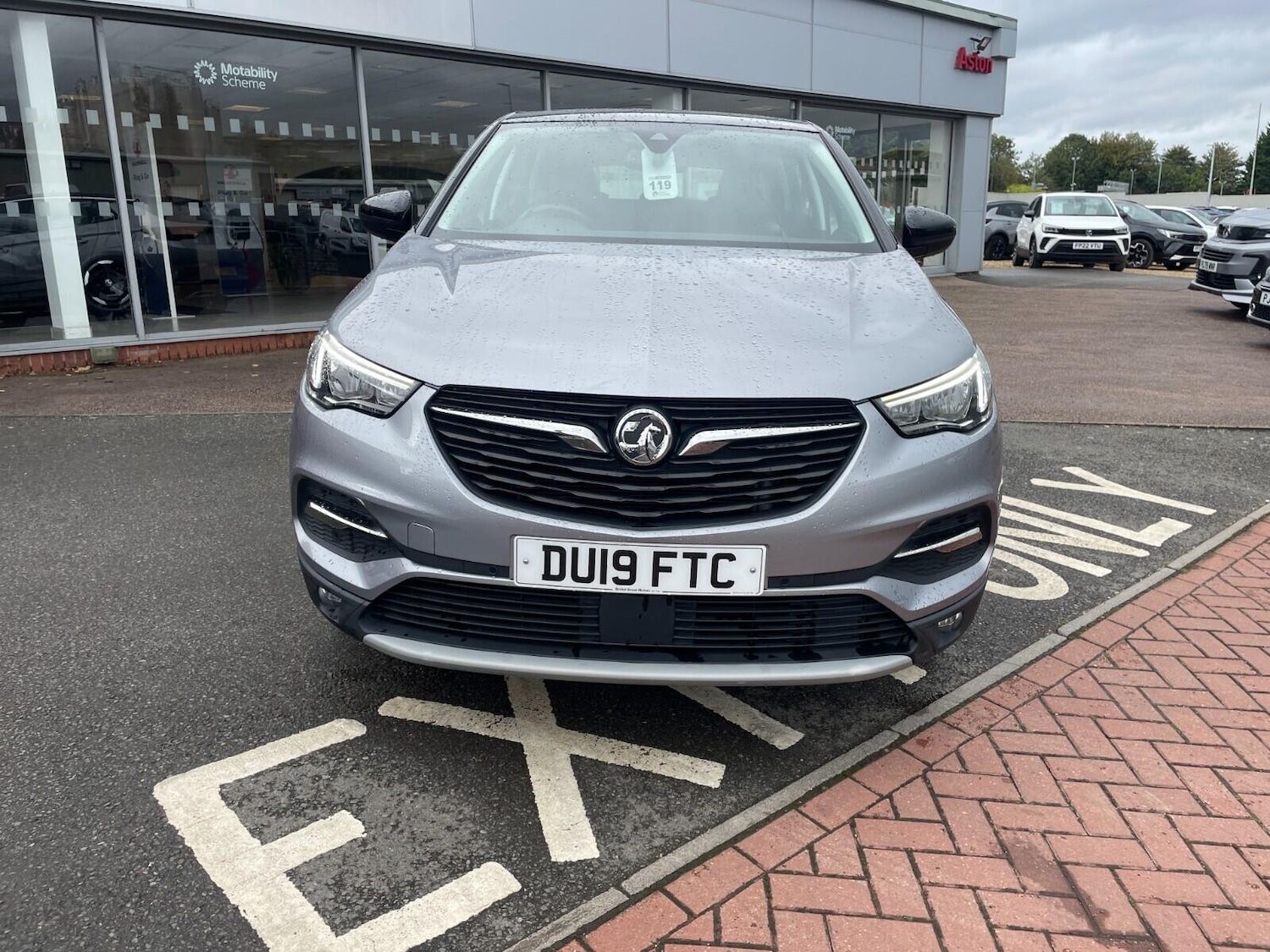Used Vauxhall Grandland X 2019 for sale - 75990362: Photo 2