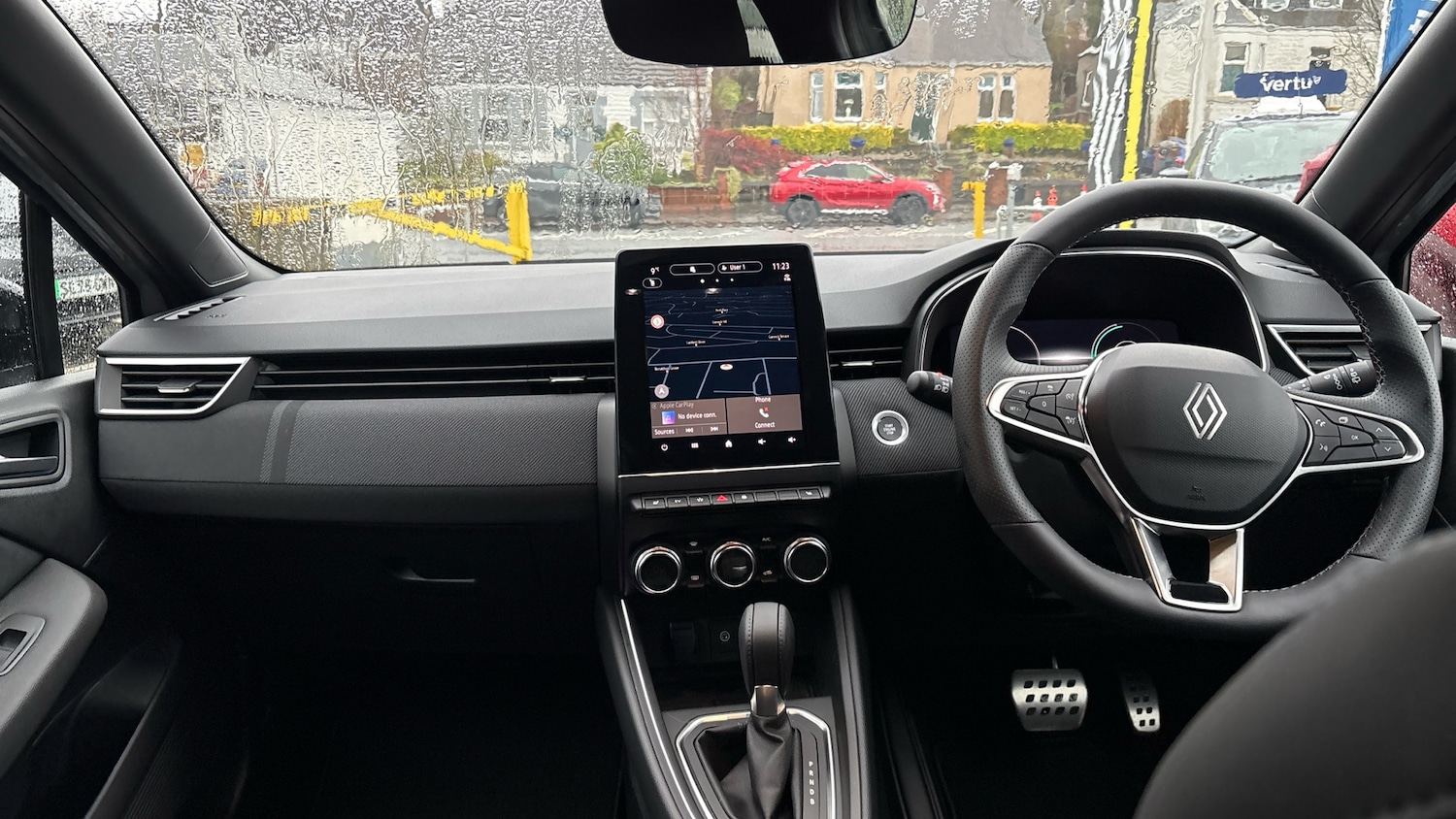 Used Renault Clio 2025 for sale - 76891597: Photo 10