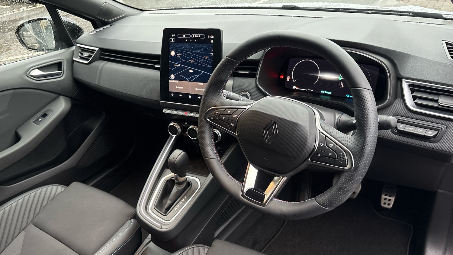 Used Renault Clio 2025 for sale - 76891597: Photo 11