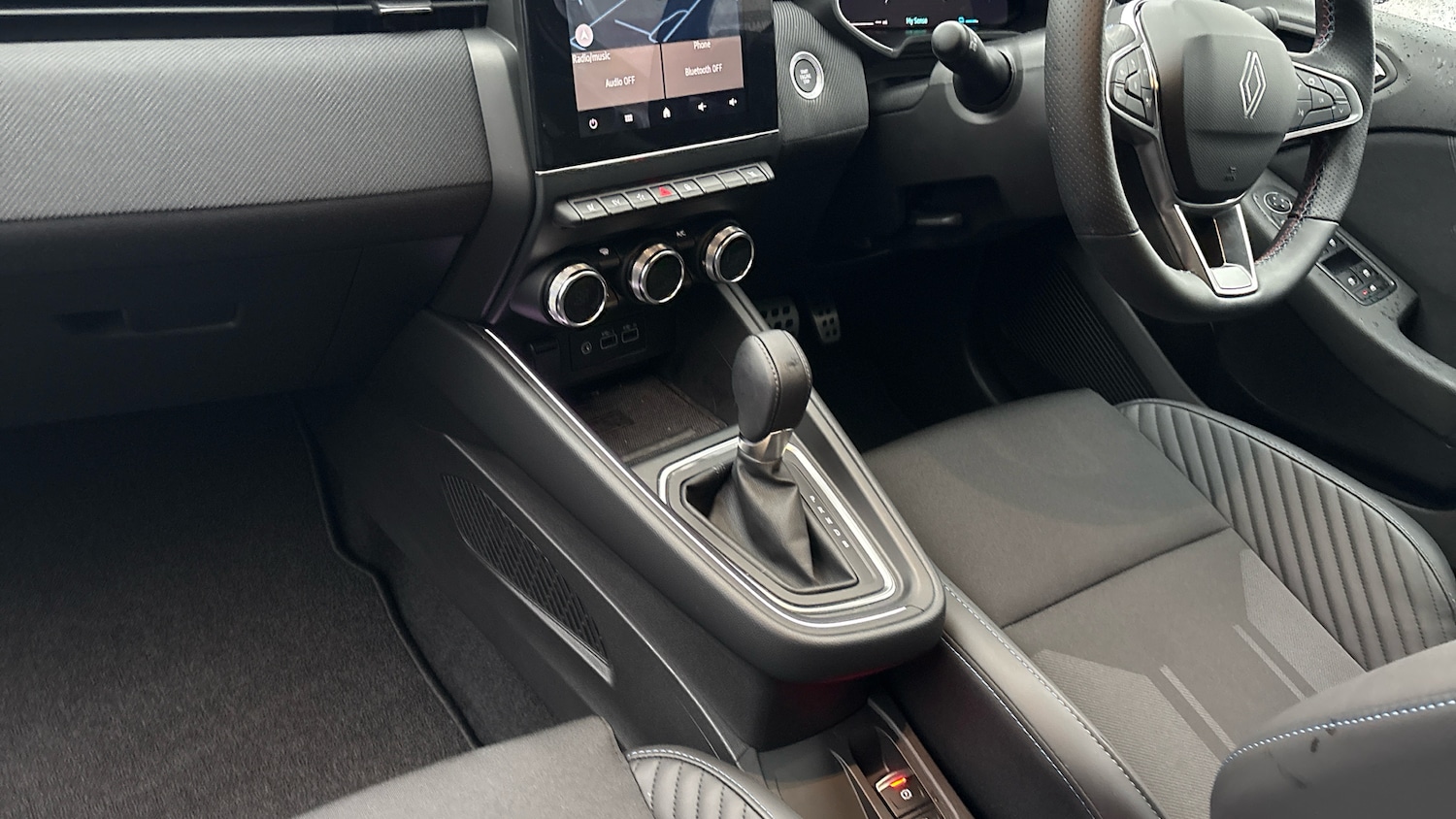 Used Renault Clio 2025 for sale - 76891597: Photo 13