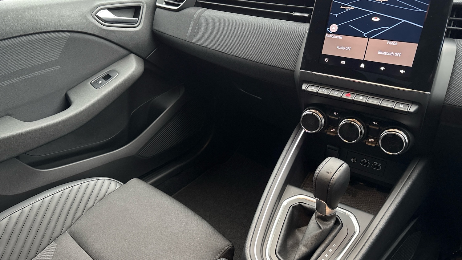 Used Renault Clio 2025 for sale - 76891597: Photo 14