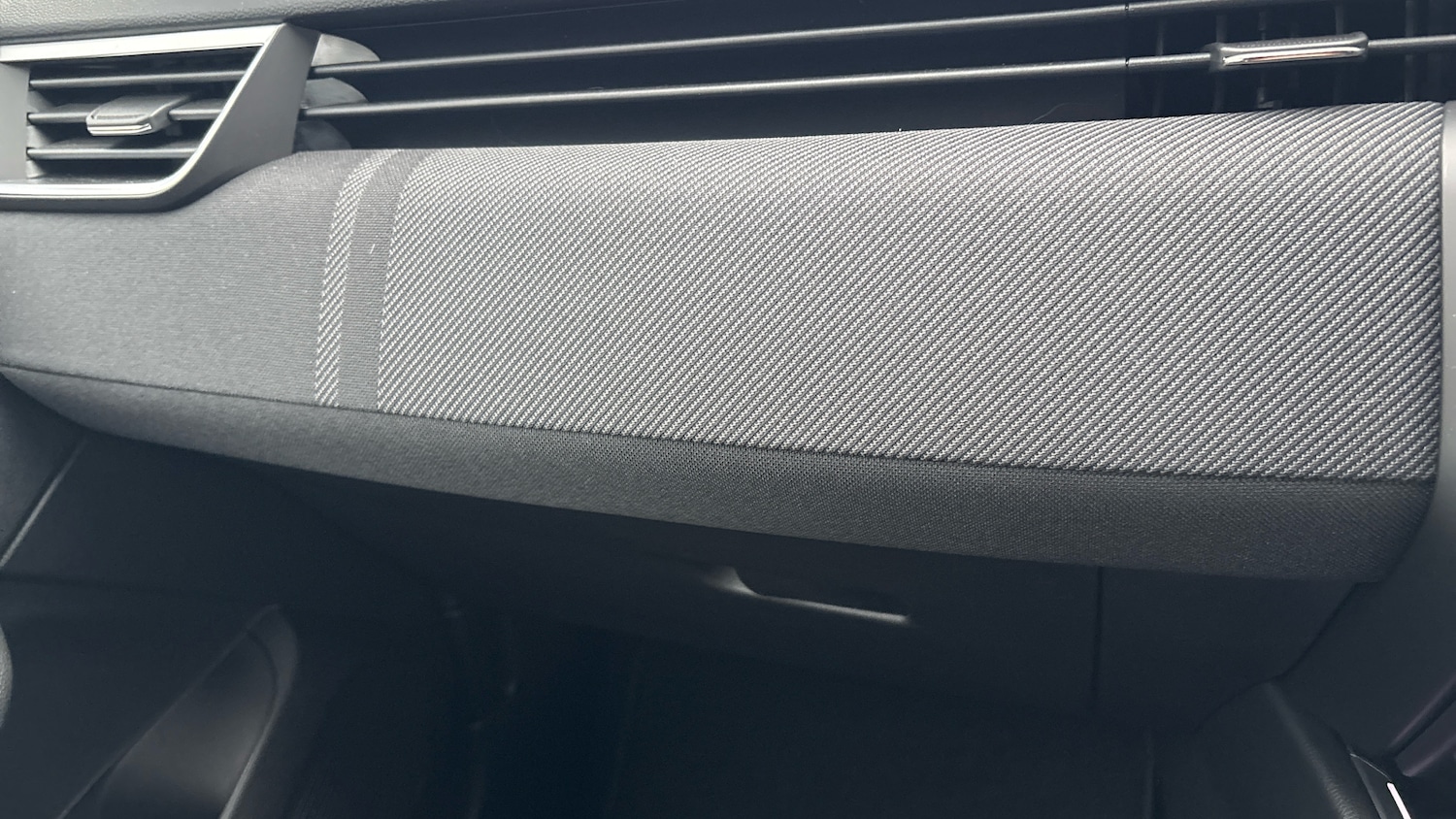 Used Renault Clio 2025 for sale - 76891597: Photo 34