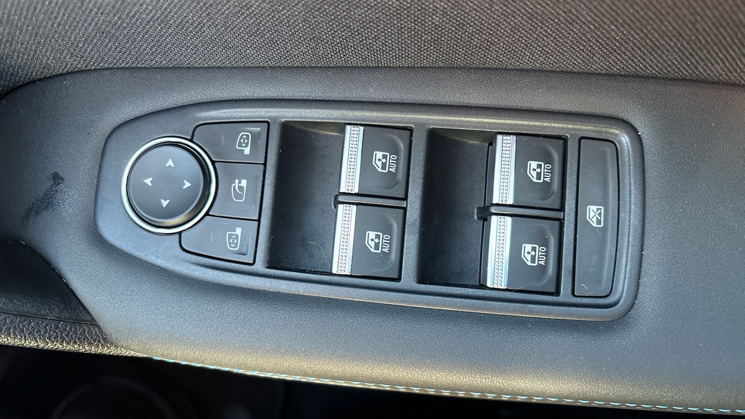 Used Renault Captur 2025 for sale - 76862240: Photo 21