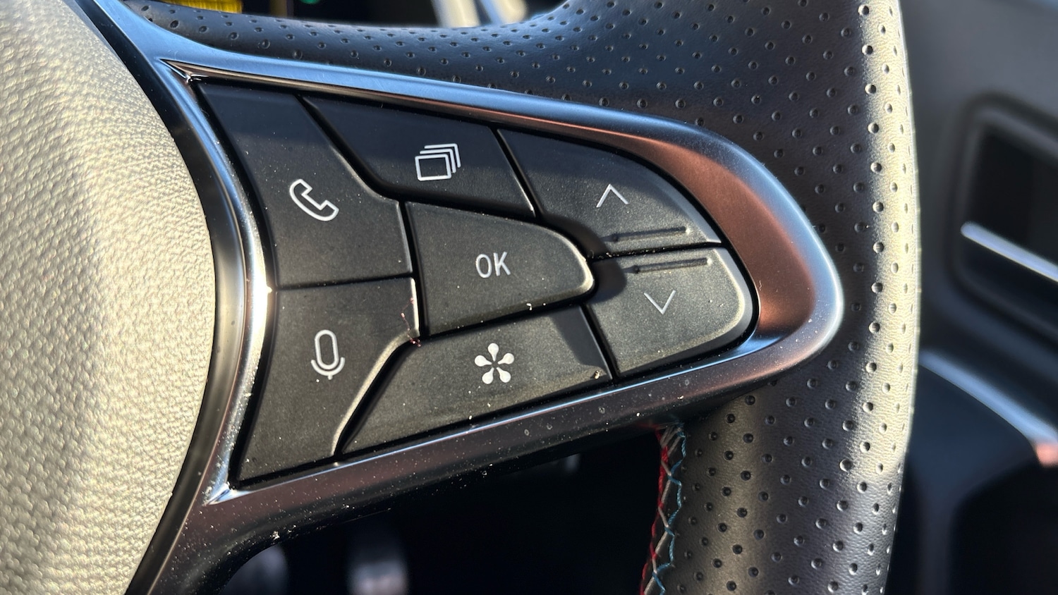 Used Renault Captur 2025 for sale - 76862240: Photo 25