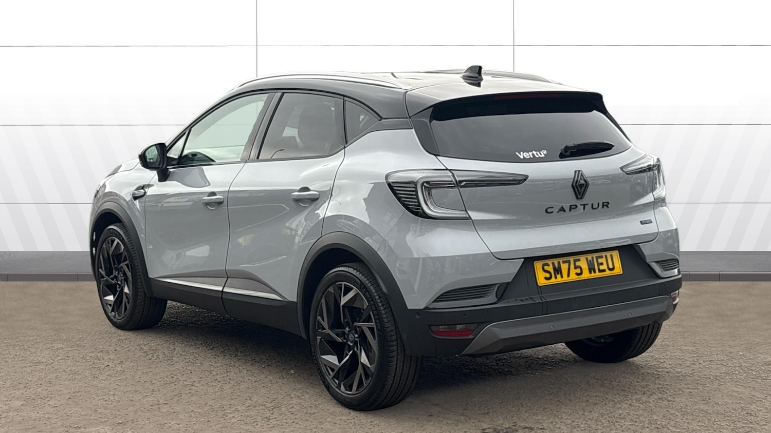 Used Renault Captur 2025 for sale - 77817880: Photo 2