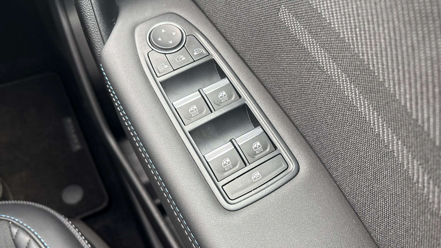 Used Renault Captur 2025 for sale - 77817880: Photo 28