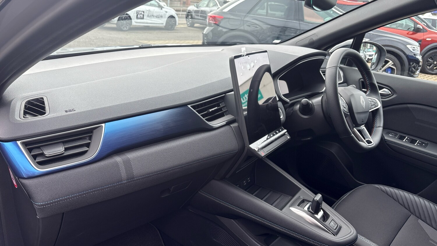 Used Renault Captur 2025 for sale - 77817880: Photo 9