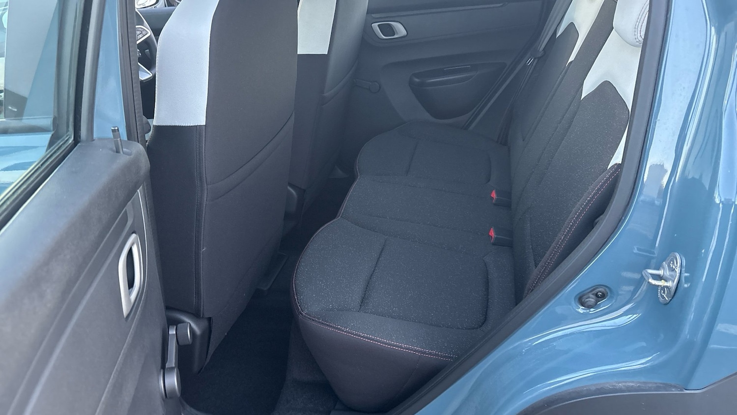 Used Dacia Spring 2025 for sale - 77159109: Photo 16