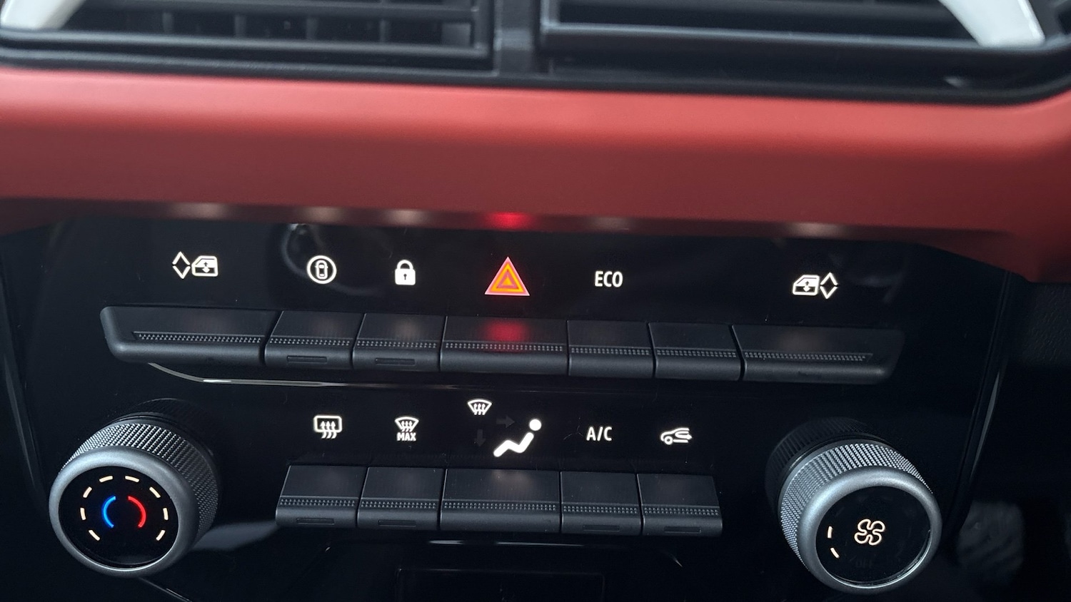 Used Dacia Spring 2025 for sale - 77159109: Photo 25