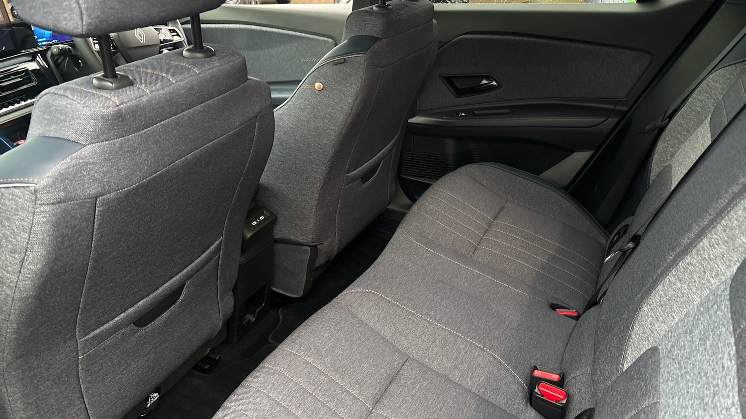 Used Renault 4 2025 for sale - 76891591: Photo 16