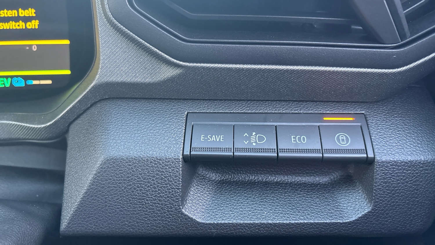 Used Dacia Bigster 2025 for sale - 77774361: Photo 40