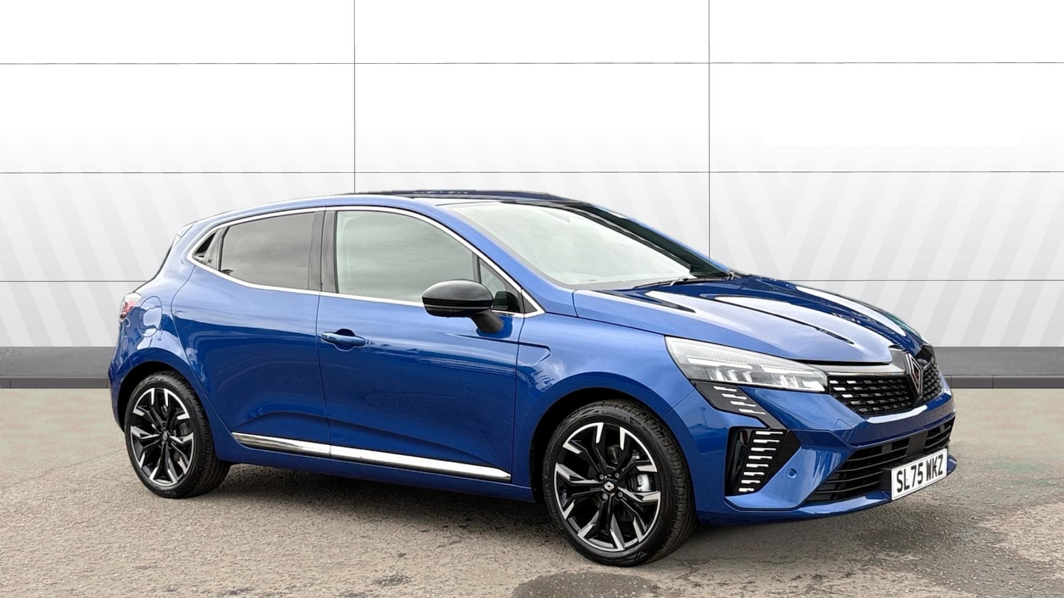 Used Renault Clio 2025 for sale - 76218669: Photo 1