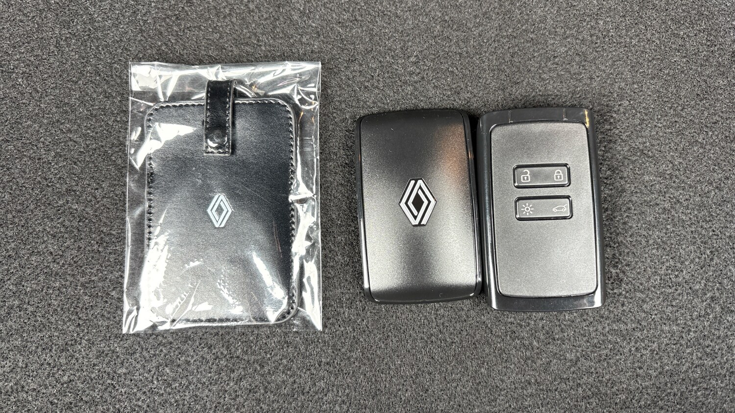 Used Renault Clio 2025 for sale - 76218669: Photo 19