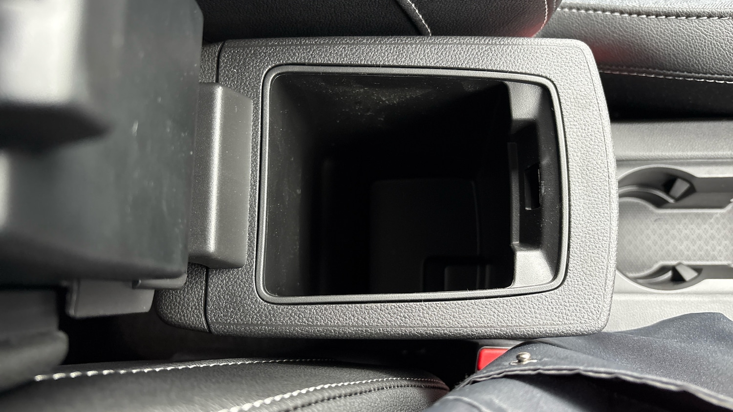 Used Renault Clio 2025 for sale - 76218669: Photo 40