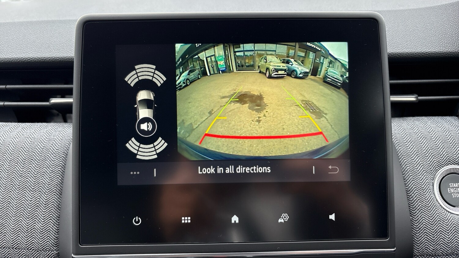 Used Renault Clio 2025 for sale - 76218669: Photo 45