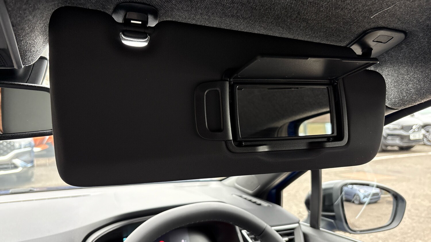 Used Renault Clio 2025 for sale - 76218669: Photo 48