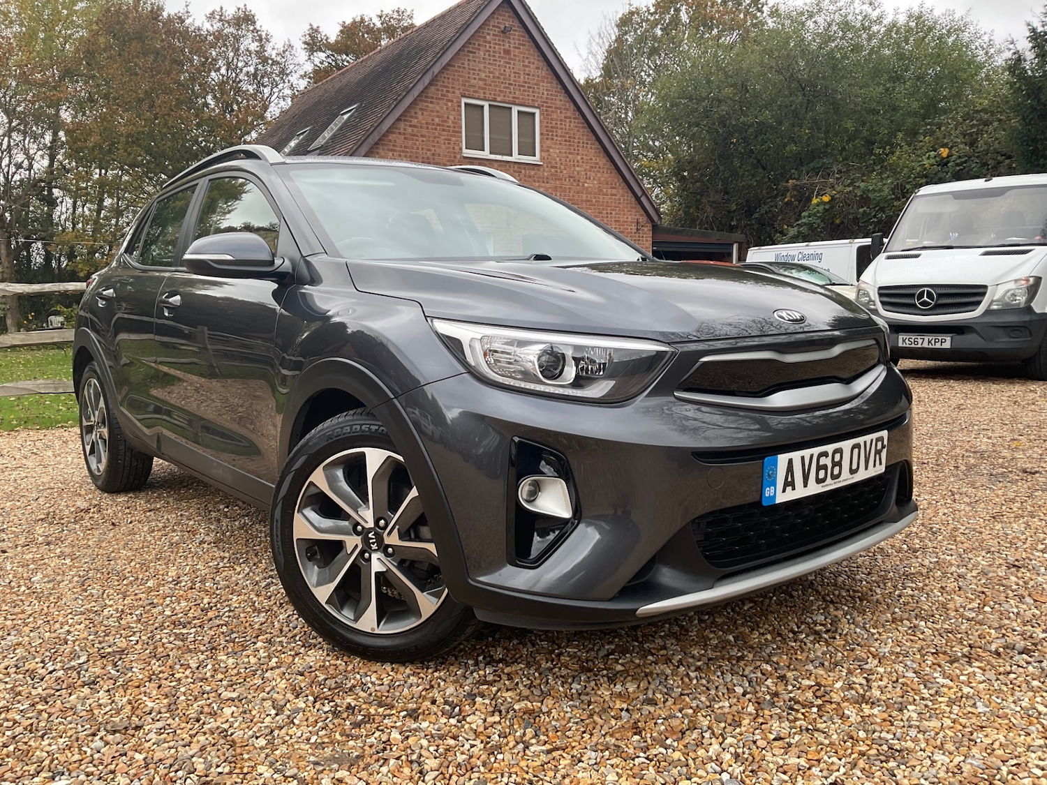 Used Kia Stonic 2018 for sale - 76505046: Photo 1