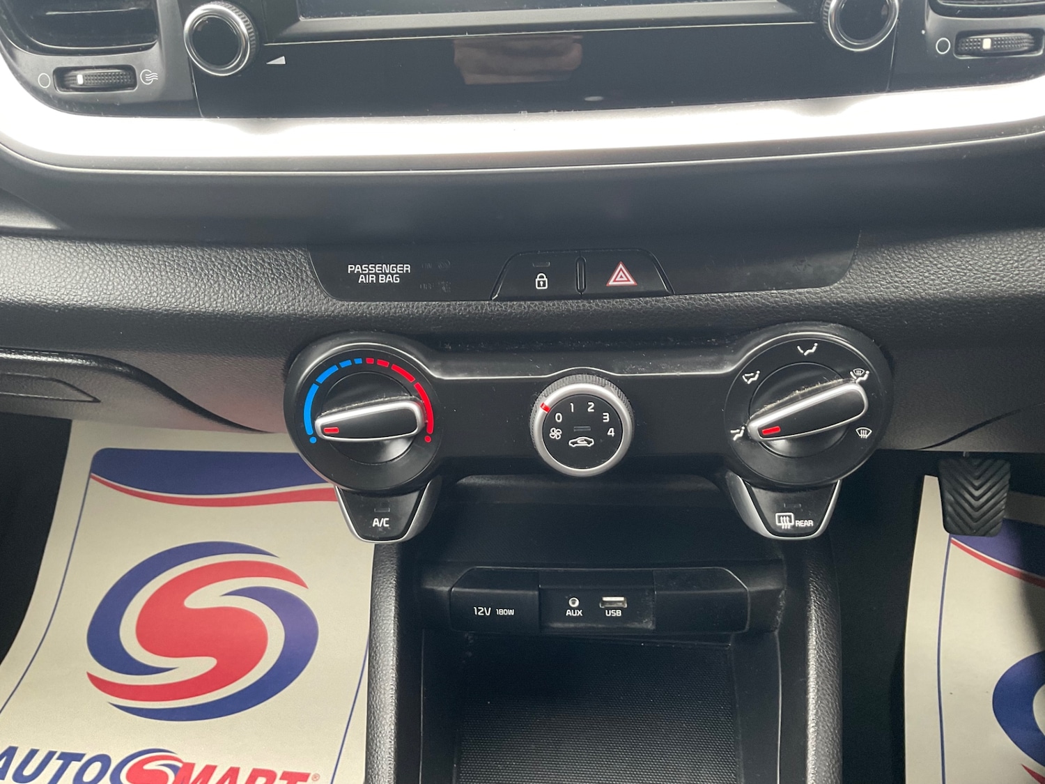 Used Kia Stonic 2018 for sale - 76505046: Photo 16