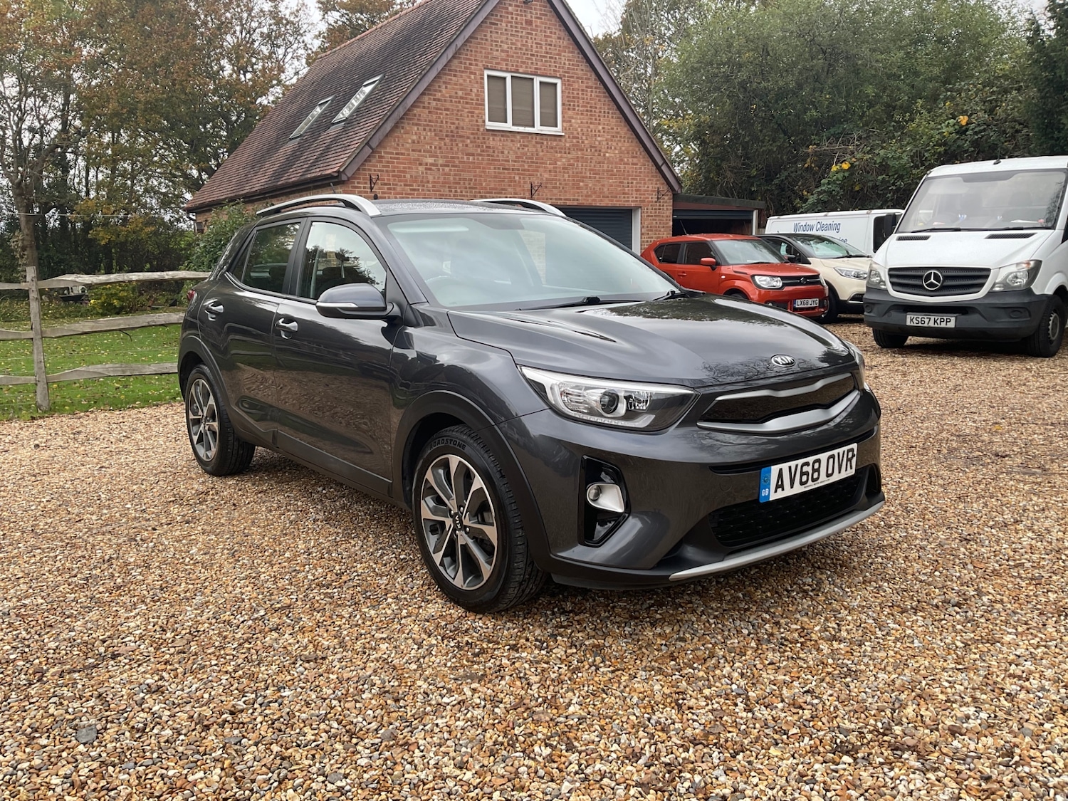 Used Kia Stonic 2018 for sale - 76505046: Photo 3