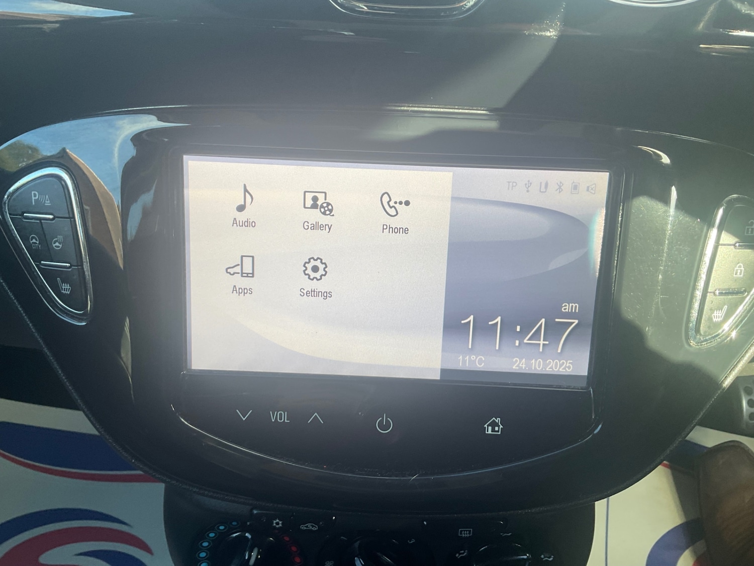 Used Vauxhall ADAM 2015 for sale - 76363462: Photo 19