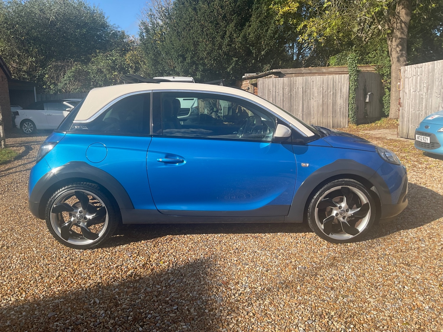 Used Vauxhall ADAM 2015 for sale - 76363462: Photo 4