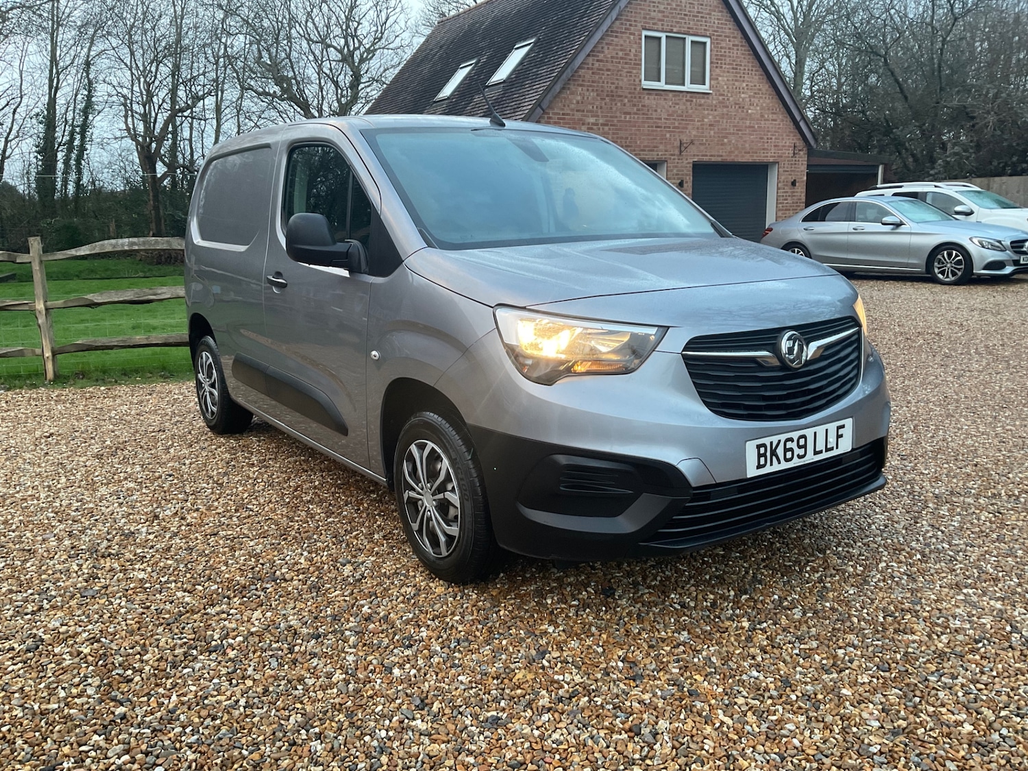 Used Vauxhall Combo 2019 for sale - 77691930: Photo 3