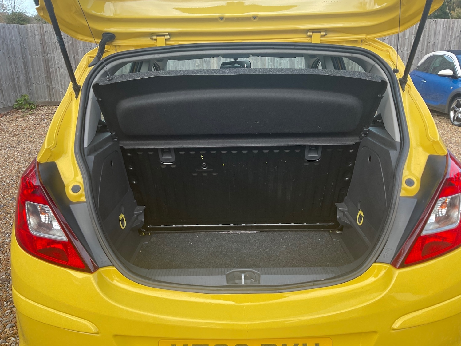 Used Vauxhall Corsa 2012 for sale - 76739001: Photo 11