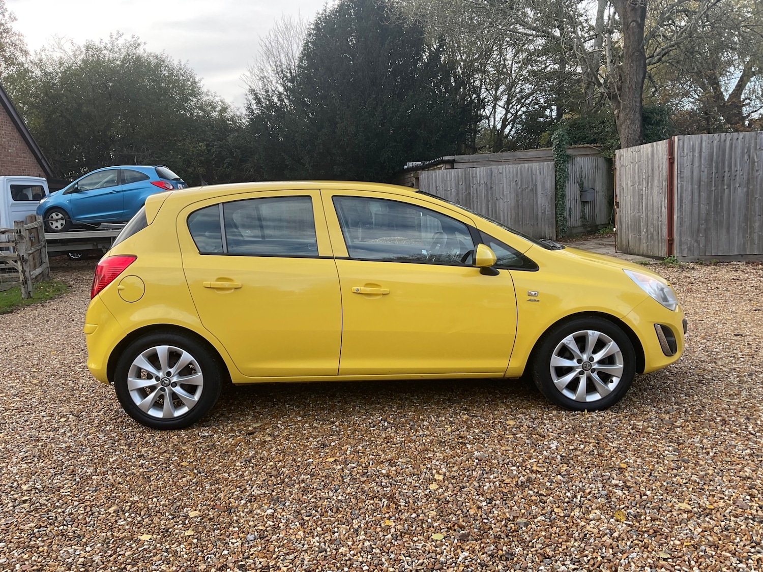 Used Vauxhall Corsa 2012 for sale - 76739001: Photo 5