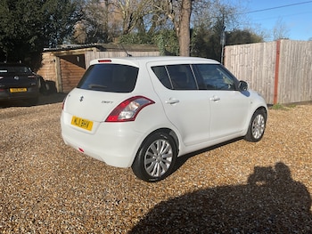 Used Suzuki Swift 2011 for sale - 77350432: Photo