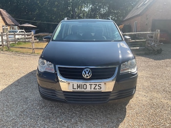 Used Volkswagen Touran 2010 for sale - 79527997: Photo