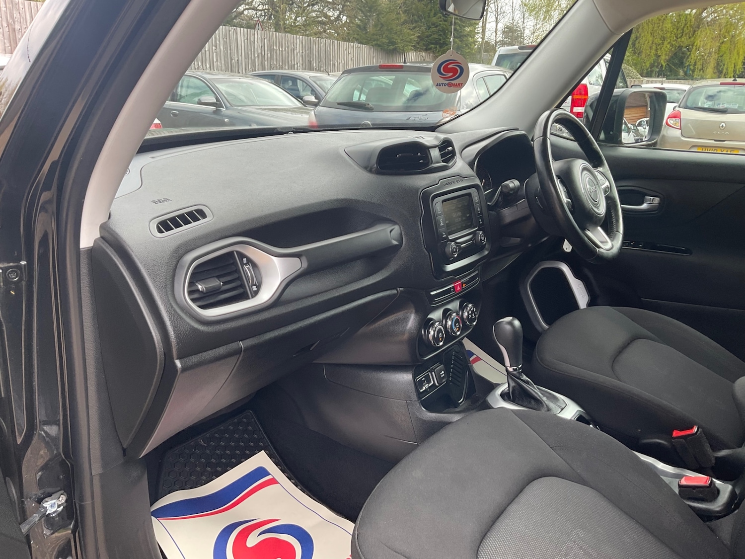 Used Jeep Renegade 2016 for sale - 78106818: Photo 16