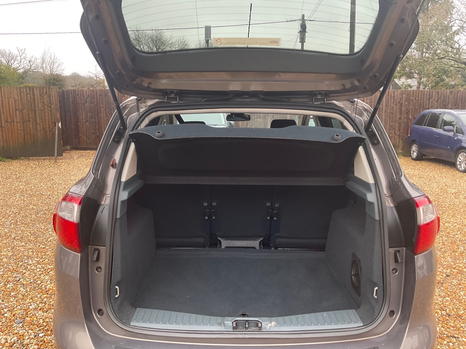 Used Ford C-Max 2014 for sale - 77474900: Photo 9