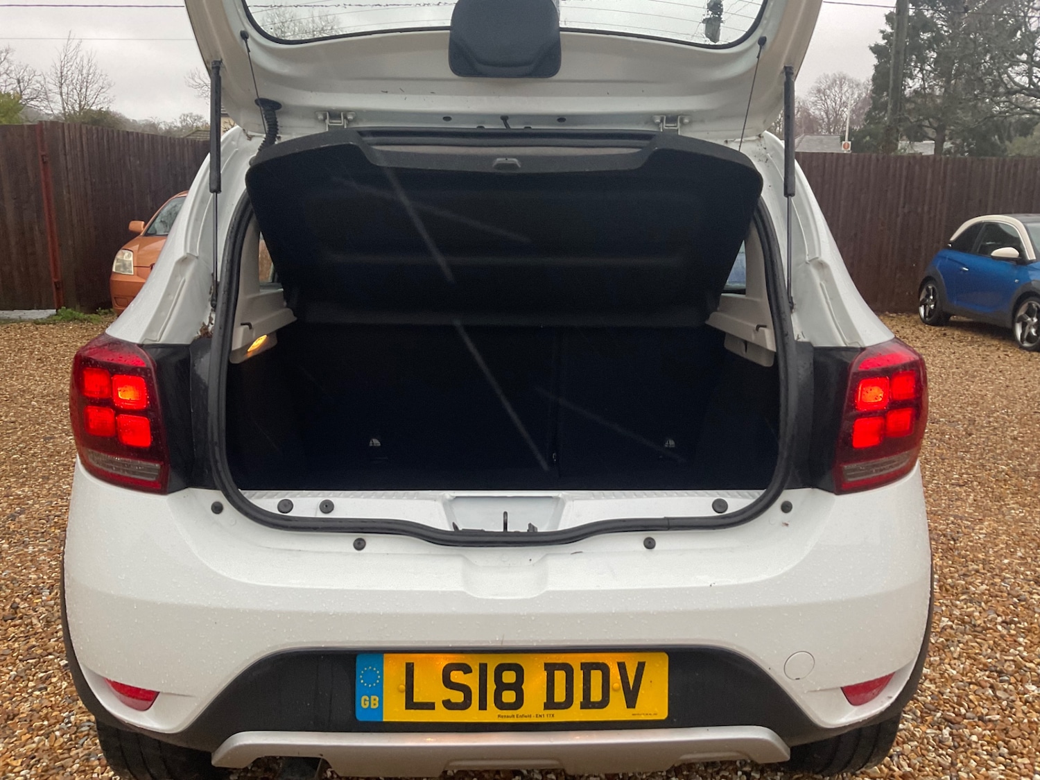 Used Dacia Sandero Stepway 2018 for sale - 76982836: Photo 12