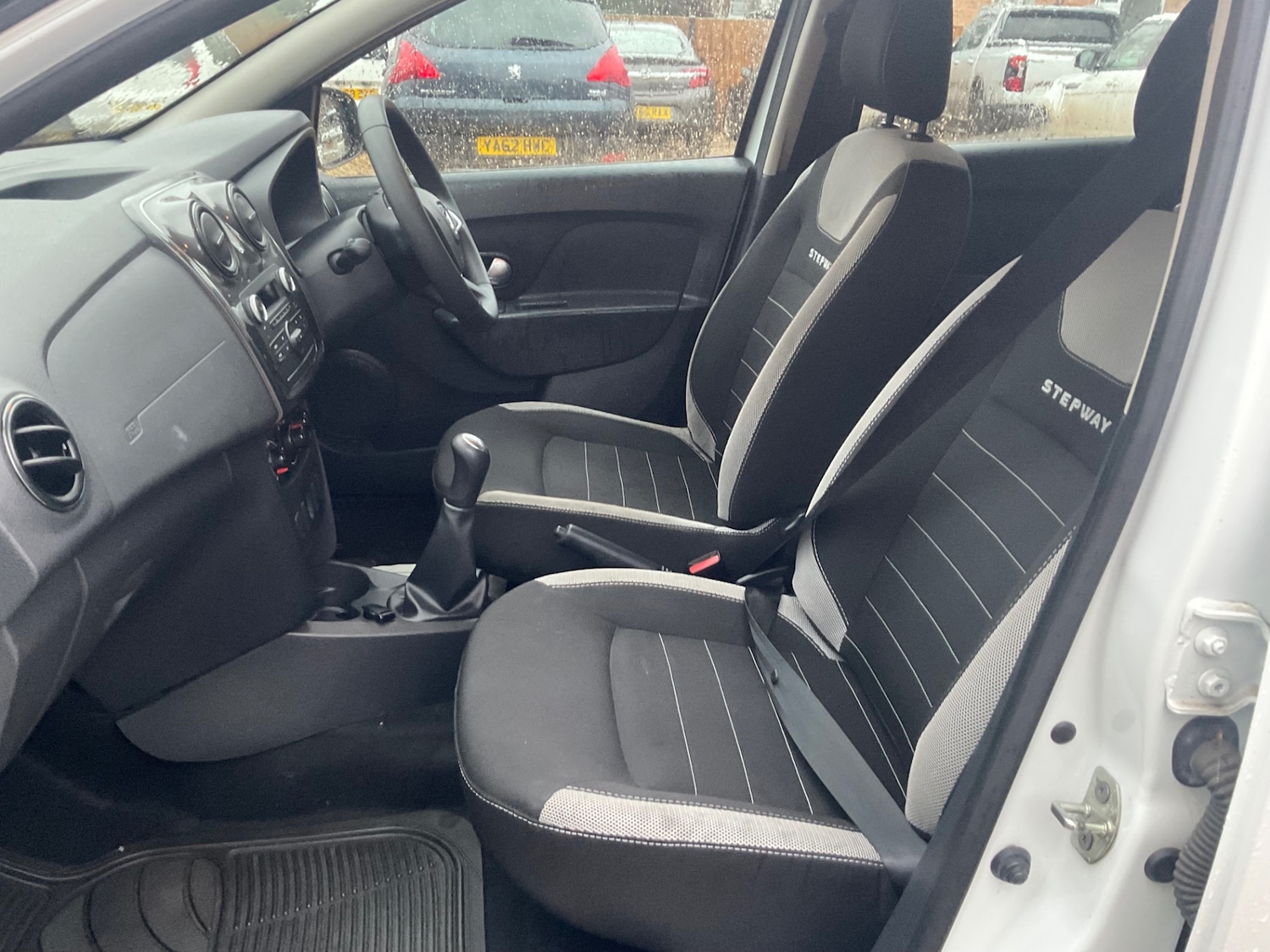 Used Dacia Sandero Stepway 2018 for sale - 76982836: Photo 13