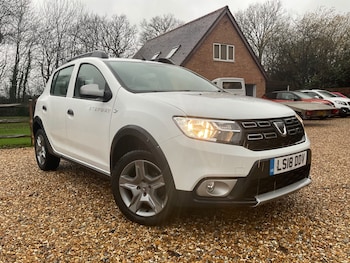 Used Dacia Sandero Stepway 2018 for sale - 76982836: Photo