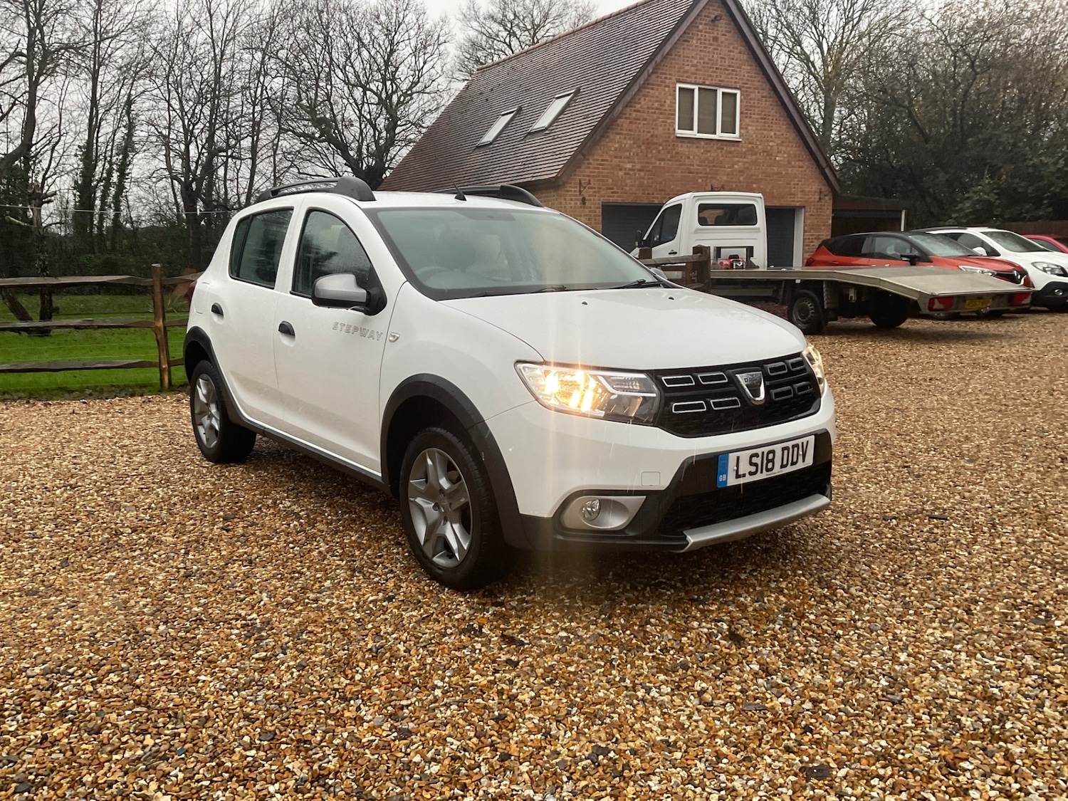 Used Dacia Sandero Stepway 2018 for sale - 76982836: Photo 3
