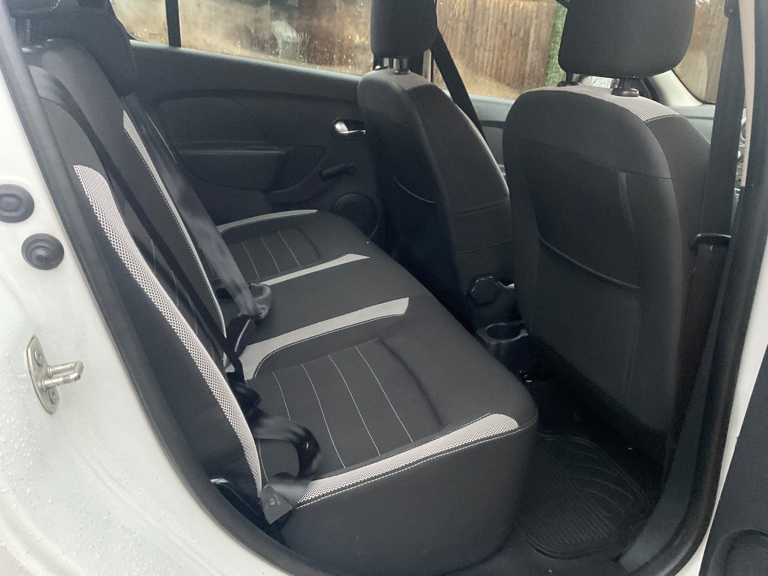 Used Dacia Sandero Stepway 2018 for sale - 76982836: Photo 9