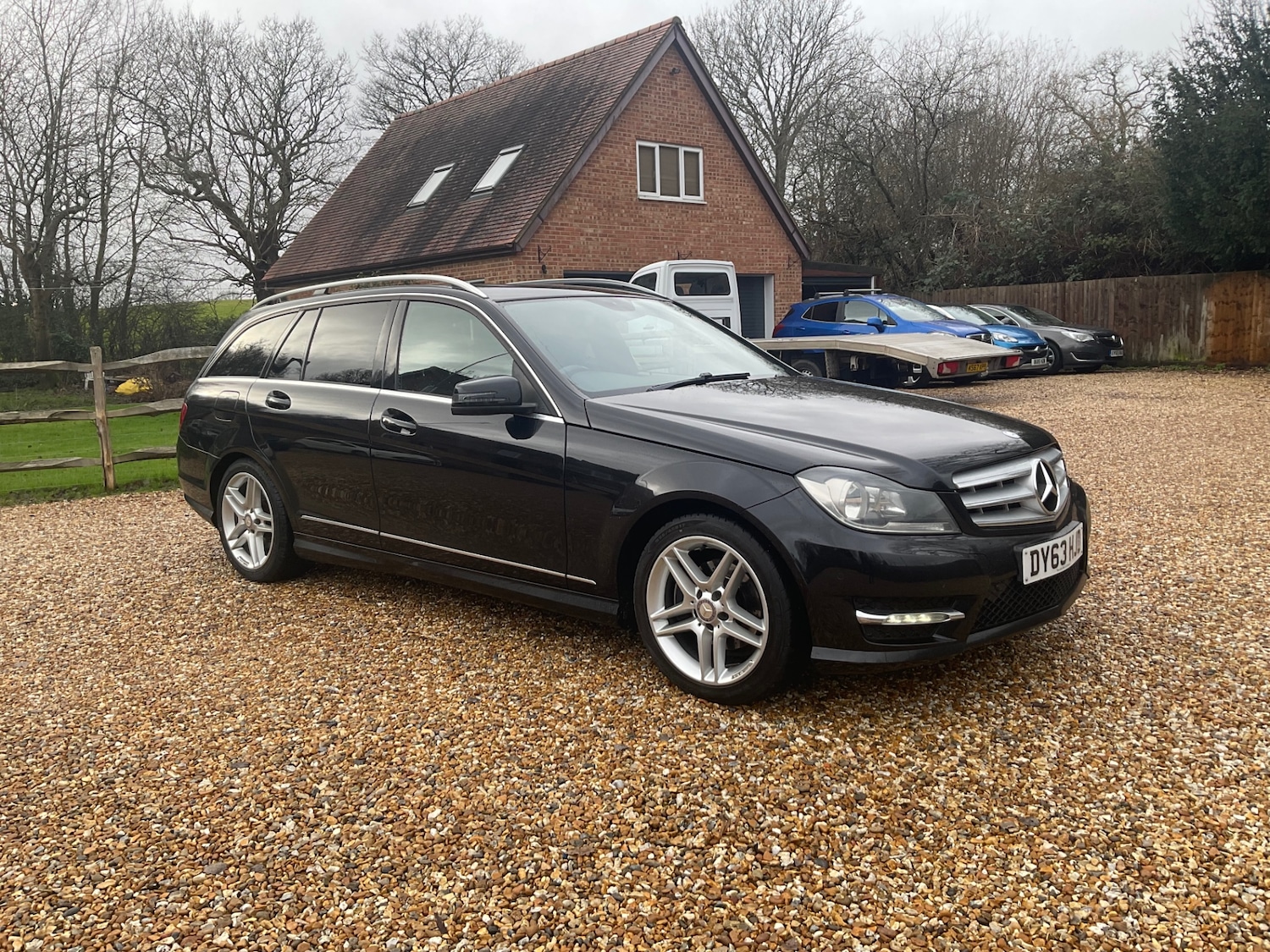 Used Mercedes-Benz C Class 2013 for sale - 77168404: Photo 4