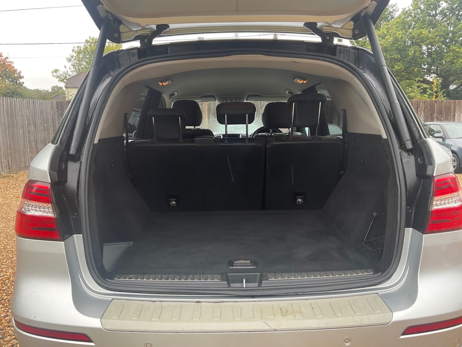 Used Mercedes-Benz M-Class 2012 for sale - 76161167: Photo 10