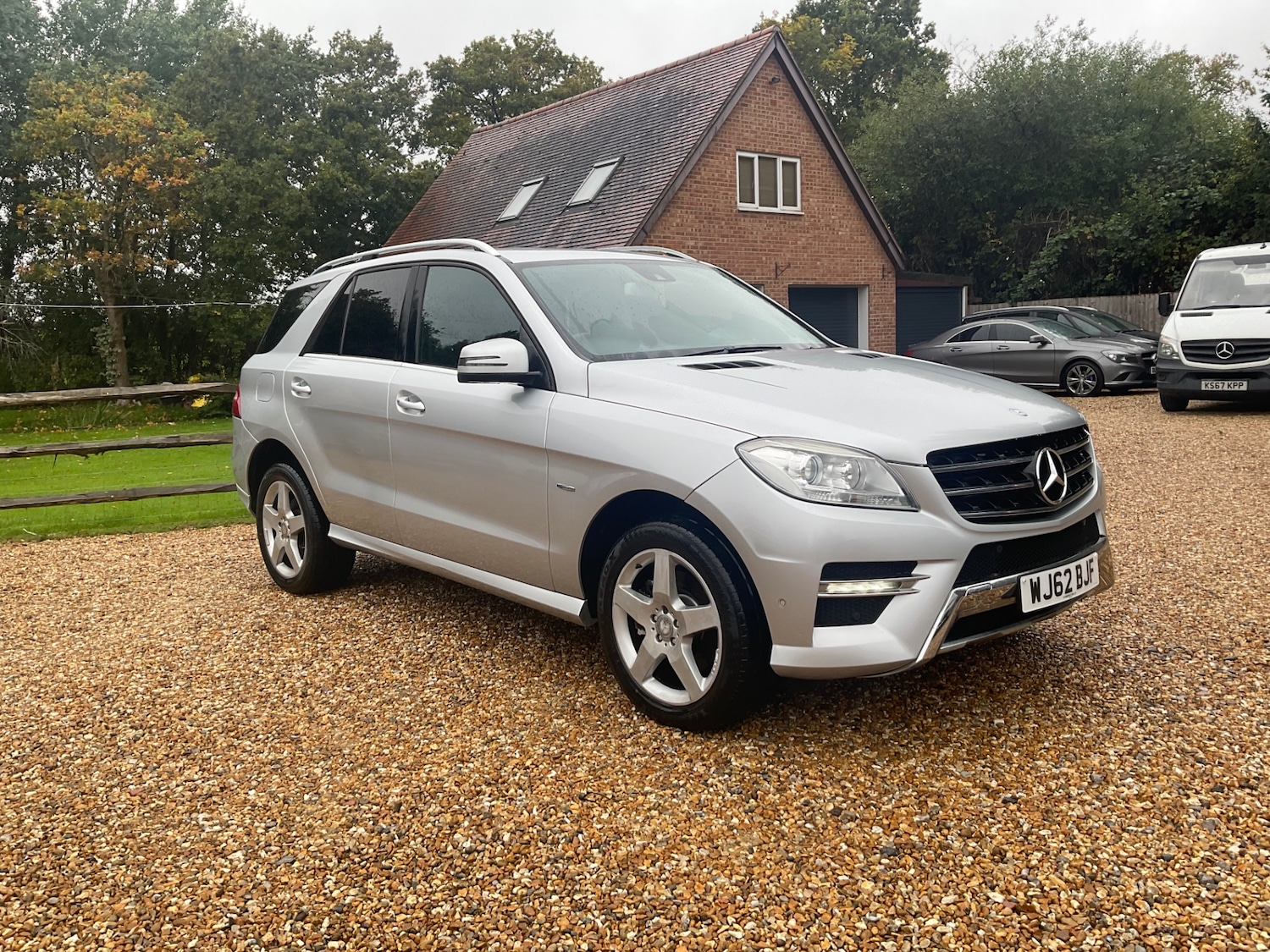 Used Mercedes-Benz M-Class 2012 for sale - 76161167: Photo 3