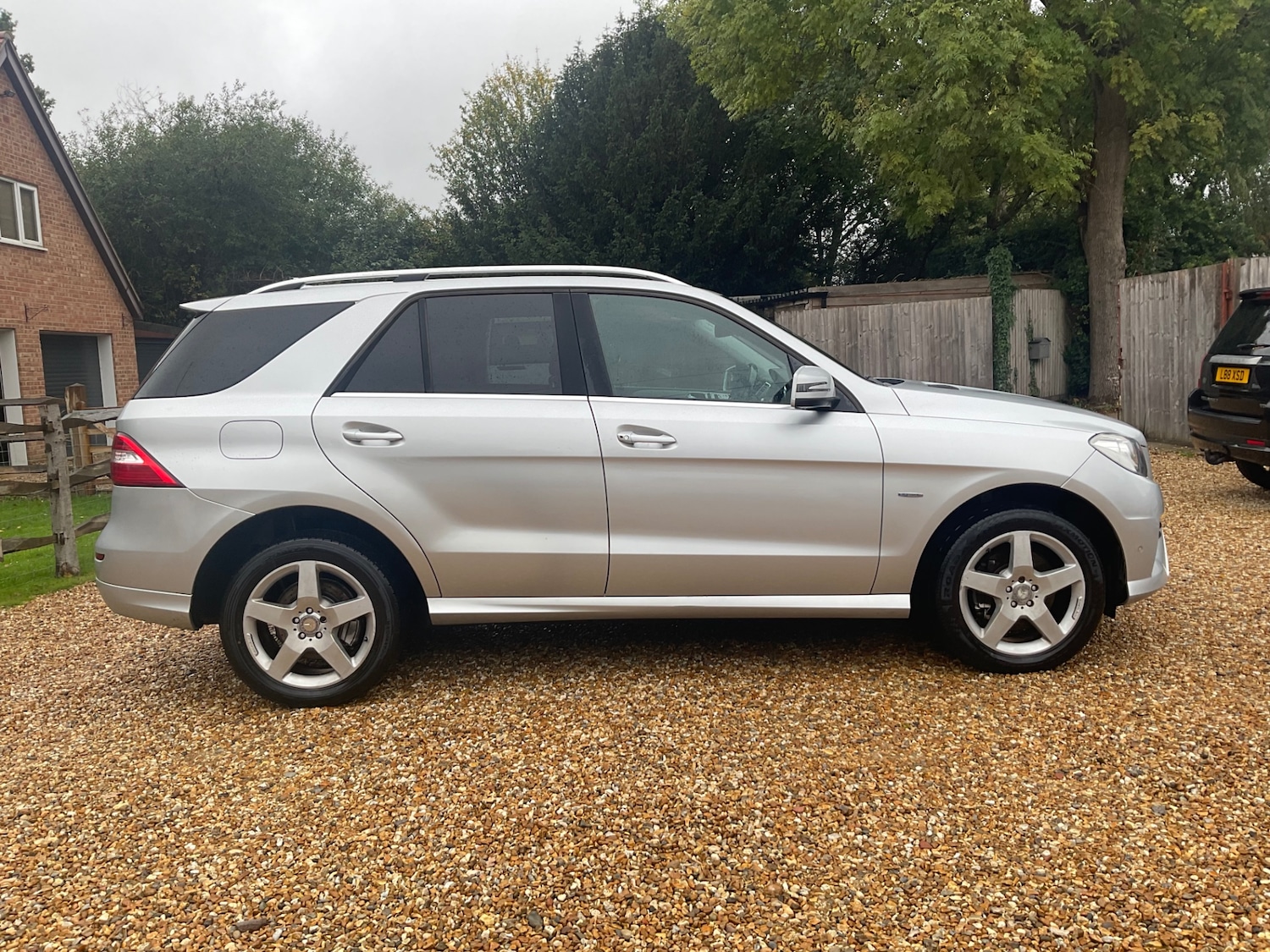 Used Mercedes-Benz M-Class 2012 for sale - 76161167: Photo 4