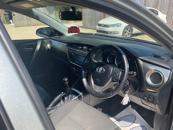 Used Toyota Auris 2014 for sale - 74634421: Photo 14